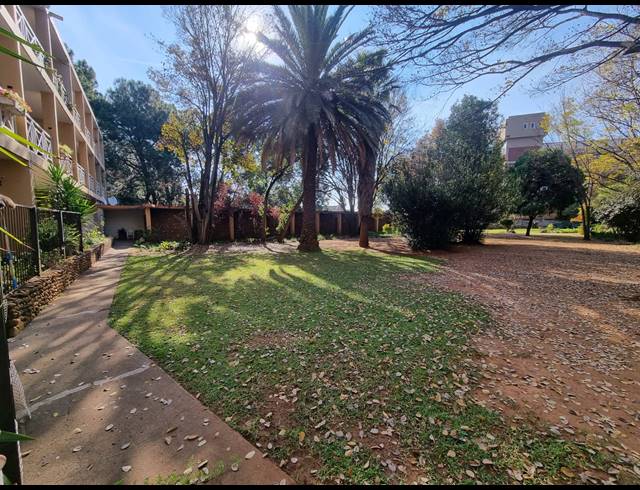 2 BEDROOM FLAT FOR SALE IN THREE RIVERS